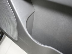 2012款 2.4L 自动 四驱豪华版 7座