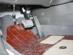 2012款 2.4L 自动 四驱豪华版 7座