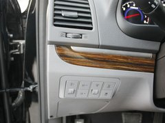 2012款 2.4L 自动 四驱豪华版 7座