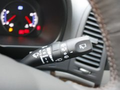 2012款 2.4L 自动 四驱豪华版 7座