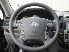 2012款 2.4L 自动 四驱豪华版 7座