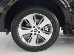 2012款 2.4L 自动 四驱豪华版 7座