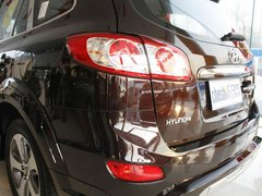 2012款 2.4L 自动 四驱豪华版 7座