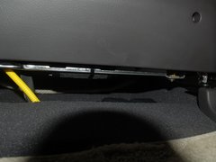 2012款 2.4L 自动 四驱至尊版 7座