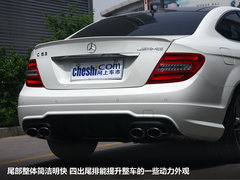 2010款 C63 6.2L AMG 高性能版