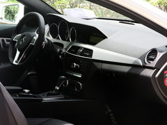 2010款 C63 6.2L AMG 高性能版