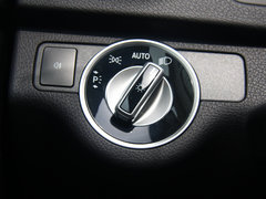 2010款 C63 6.2L AMG 高性能版