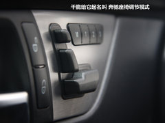 2010款 C63 6.2L AMG 高性能版