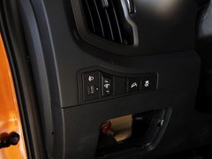 2012款 2.0L 自動 2WD GLS 5座