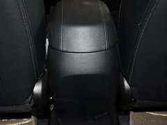2012款 2.0L 自动 2WD NAVI 5座