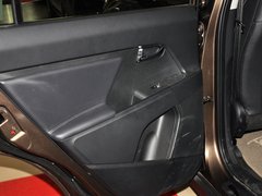 2012款 2.0L 自动 2WD NAVI 5座