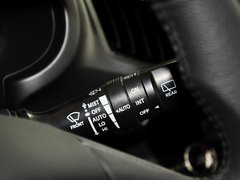 2012款 2.0L 自动 2WD NAVI 5座