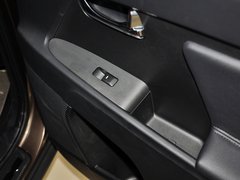2012款 2.0L 自动 2WD NAVI 5座