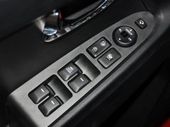 2012款 2.0L 自动 2WD NAVI 5座