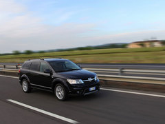 2012款 2.4L 自动 舒适版 5座