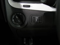 2012款 2.4L 自动 舒适版 5座