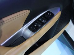 2012款 2.4L 自动 舒适版 5座