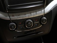 2012款 2.4L 自动 舒适版 5座