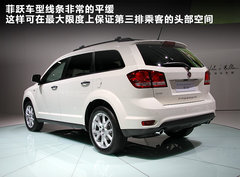 2012款 2.4L 自动 舒适版 5座