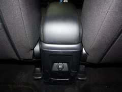 2012款 2.4L 自动 舒适版 5座