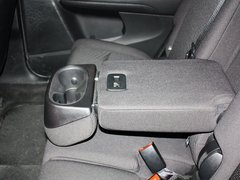 2012款 2.4L 自动 舒适版 5座