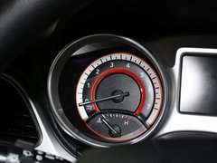 2012款 2.4L 自动 舒适版 5座