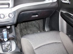 2012款 2.4L 自动 舒适版 5座
