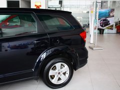 2012款 2.4L 自动 舒适版 5座