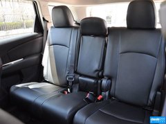 2012款 2.4L 自动 舒适版 5座