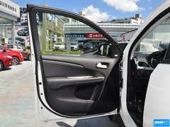 2012款 2.4L 自动 舒适版 5座