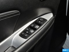 2012款 2.4L 自动 舒适版 5座