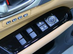 2012款 250 2.5L 自动 领先版