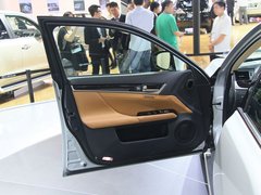 2012款 250 2.5L 自动 领先版