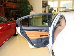 2012款 250 2.5L 自动 领先版