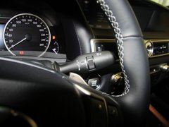 2012款 250 2.5L 自动 领先版