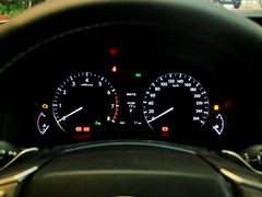 2012款 250 2.5L 自动 领先版