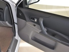 2012款 1.5 手动 精英型