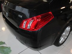 2012款 2.0L 自动 豪华版