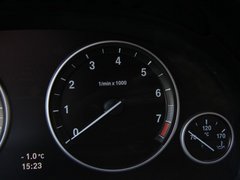 2012款 530i 3.0L 领先型旅行版