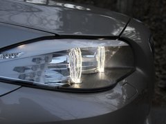 2012款 530i 3.0L 领先型旅行版