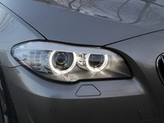 2012款 530i 3.0L 领先型旅行版