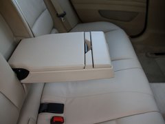 2012款 530i 3.0L 领先型旅行版