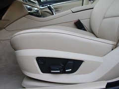 2012款 530i 3.0L 领先型旅行版