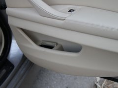 2012款 530i 3.0L 领先型旅行版