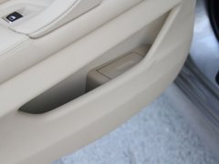 2012款 530i 3.0L 领先型旅行版