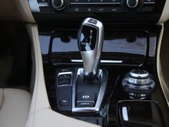 2012款 530i 3.0L 领先型旅行版