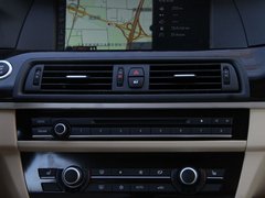 2012款 530i 3.0L 领先型旅行版