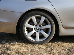 2012款 530i 3.0L 领先型旅行版
