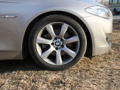 2012款 530i 3.0L 领先型旅行版