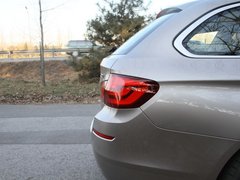 2012款 530i 3.0L 领先型旅行版